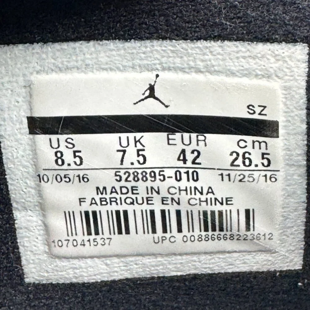 Air Jordan 11 Retro Low 'Barons'